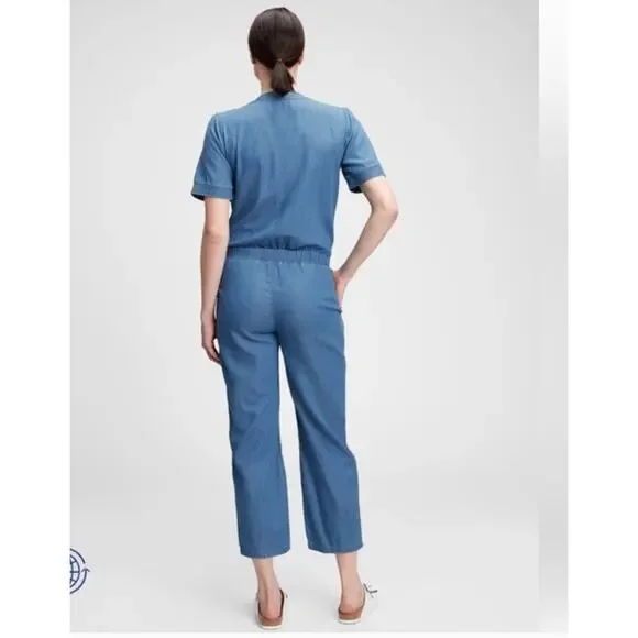 GAP MATERNITY NWT Chambray Denim Short Sleeve Maternity Jumpsuit // S - Picture 3 of 12